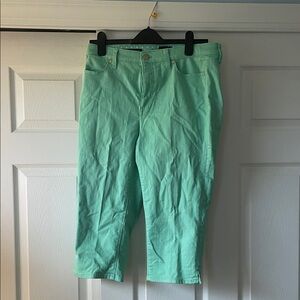 Talbots Mint Green Cropped Pants